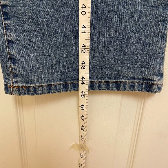 LAUREN JEANS CO. SIZE 12 MEDIUM WASH BLUE JEANS - Picture 6 of 6